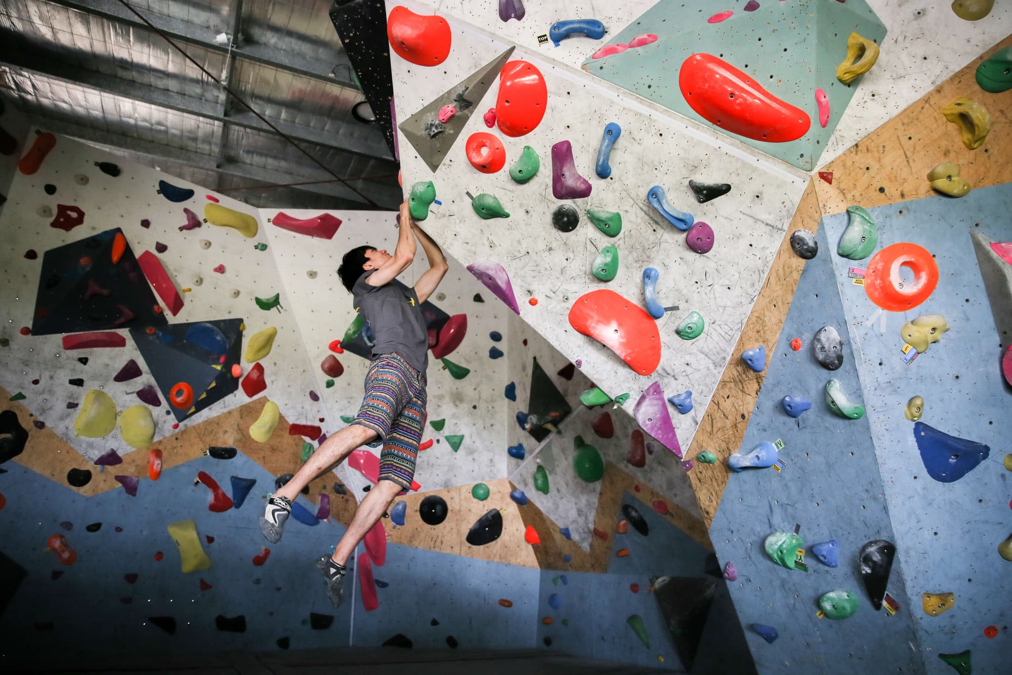 Bouldering walls