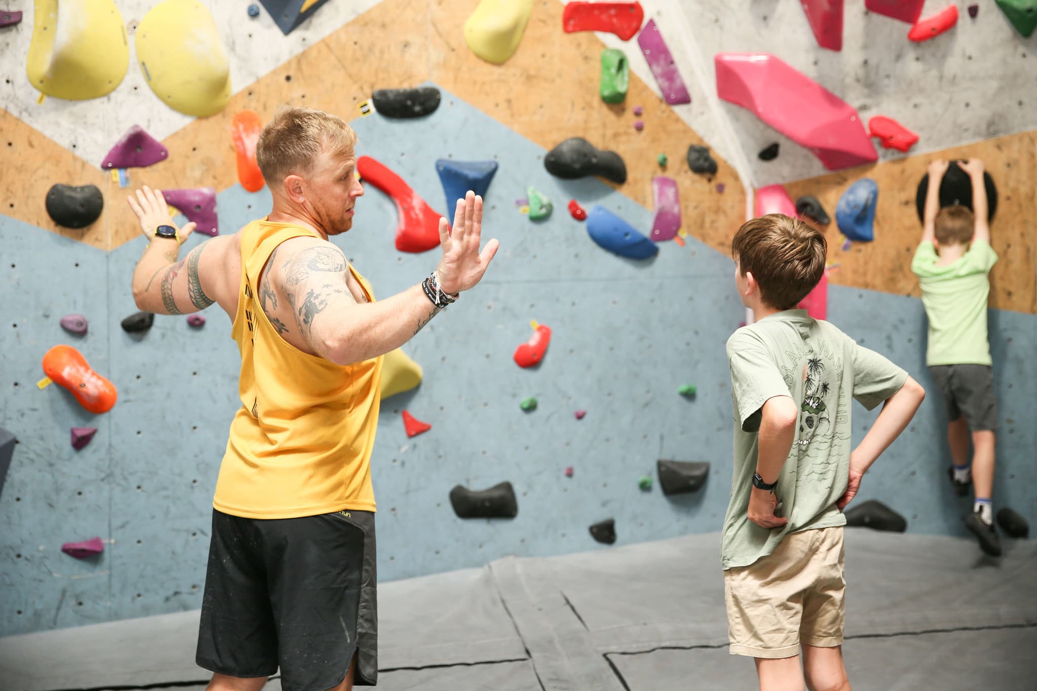 Wall Walkers climbing trainer teaching
